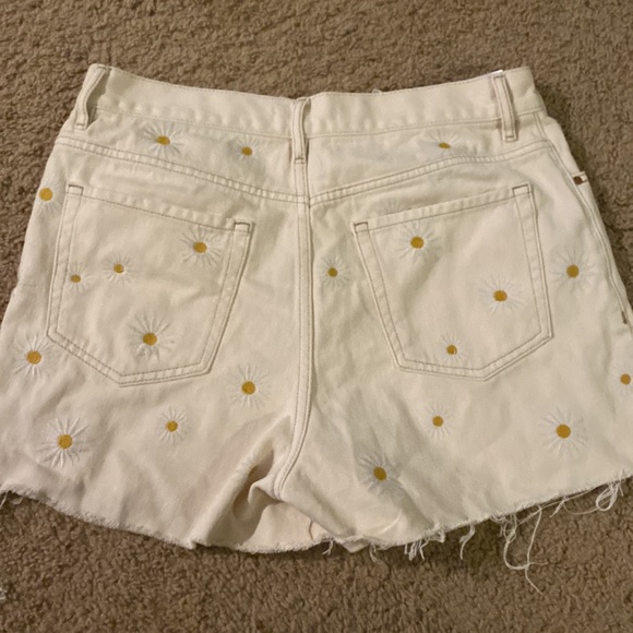 Pacsun “Ultra High Rise Vintage Shorts” - Picture 2 of 3